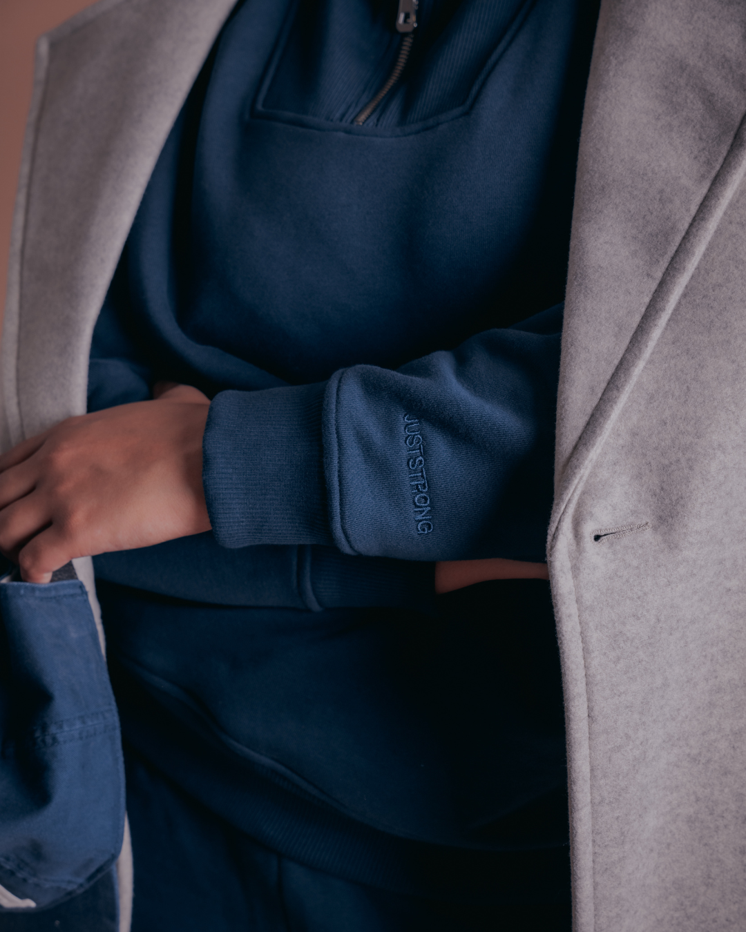 The Classic Quarter Zip - Navy