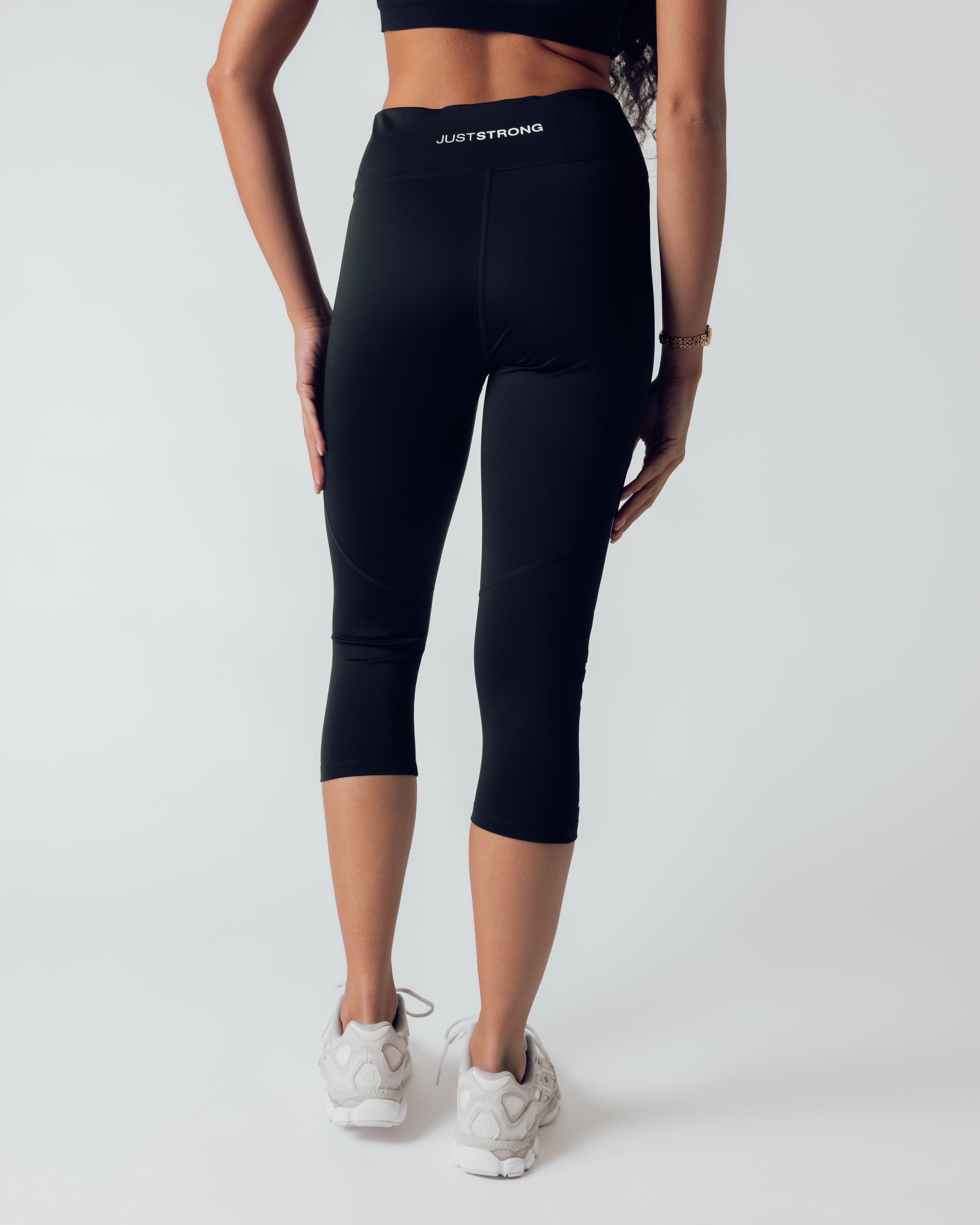 Motion Capri Leggings - Black Onyx