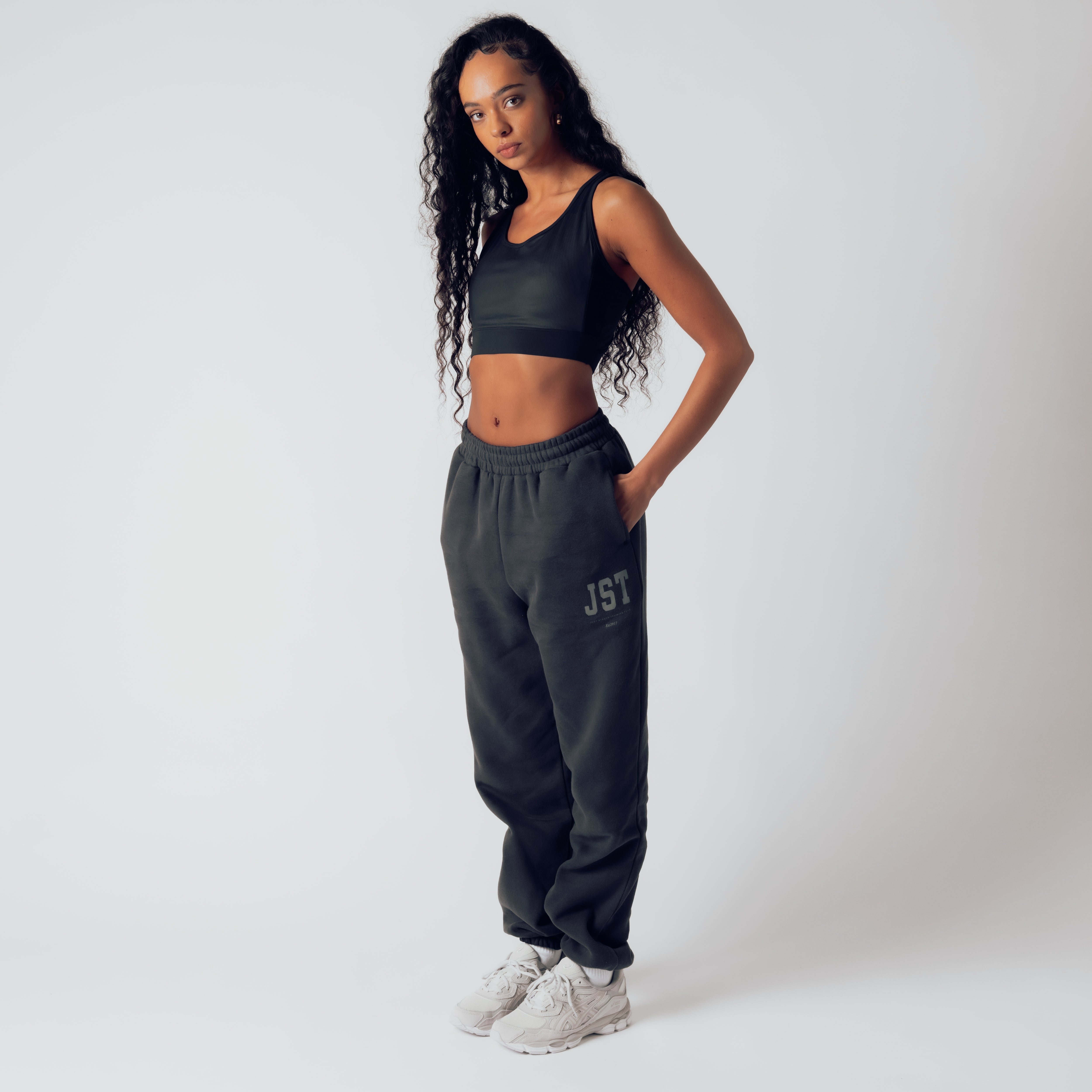 Training Club Oversized Joggers - Washed Black